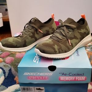 ULTRA FLEX WILD PURSUE SNEAKER fit WOMEN'S air cooled 8 camo